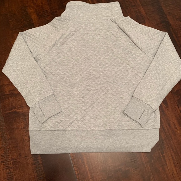 GreenTea Quilt Pullover Sweatshirt Top Gray - Picture 2 of 2